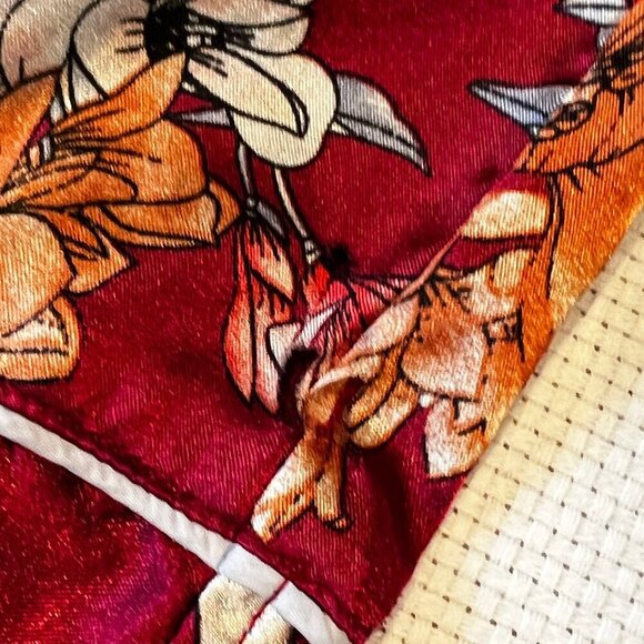 Women's‎ Satin Pajamas Set Maroon Romantic Floral Long Sleeve Size Medium (READ) - Picture 13 of 14